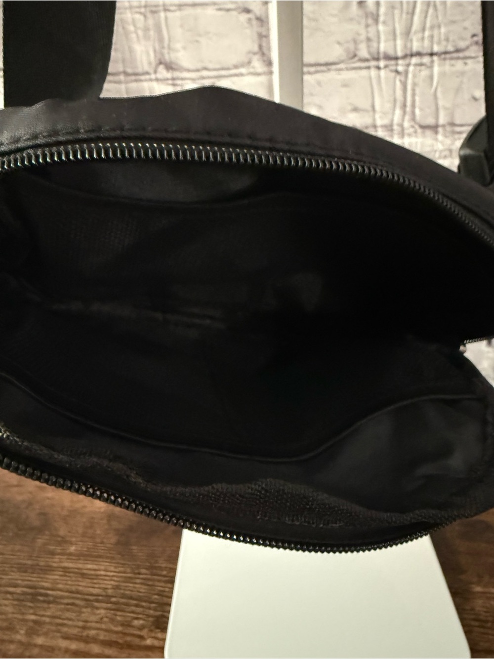 Black Crossbody Belt Bag Bag - Picture 9 of 11